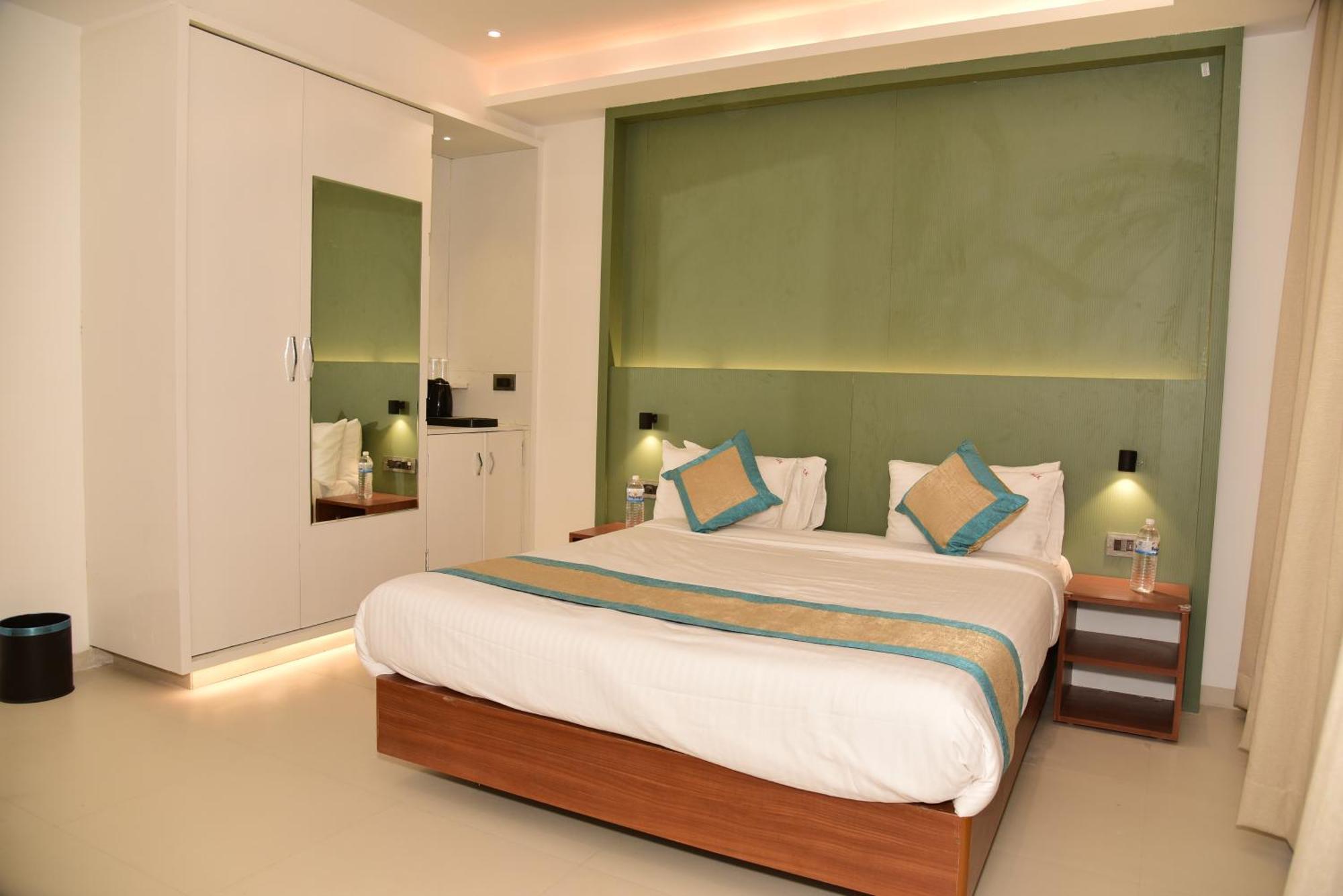 Hotel Sai Krishna Shirdi Eksteriør bilde